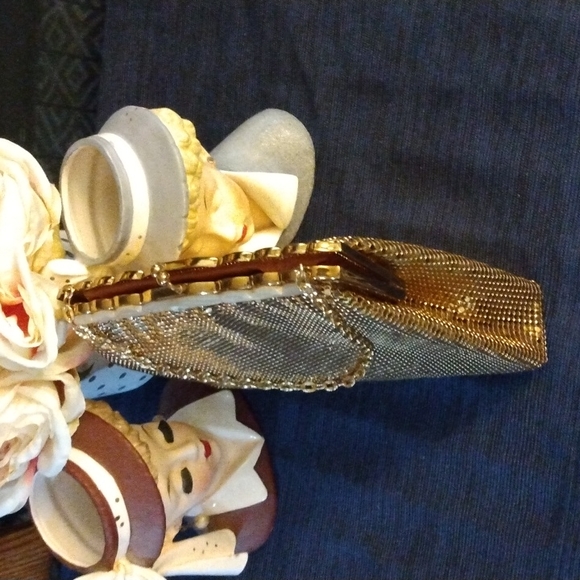 Vintage,Whiting&Davis # 2981,Gold Metallic Evening Bag with Mother of Pearl top. - Picture 6 of 16